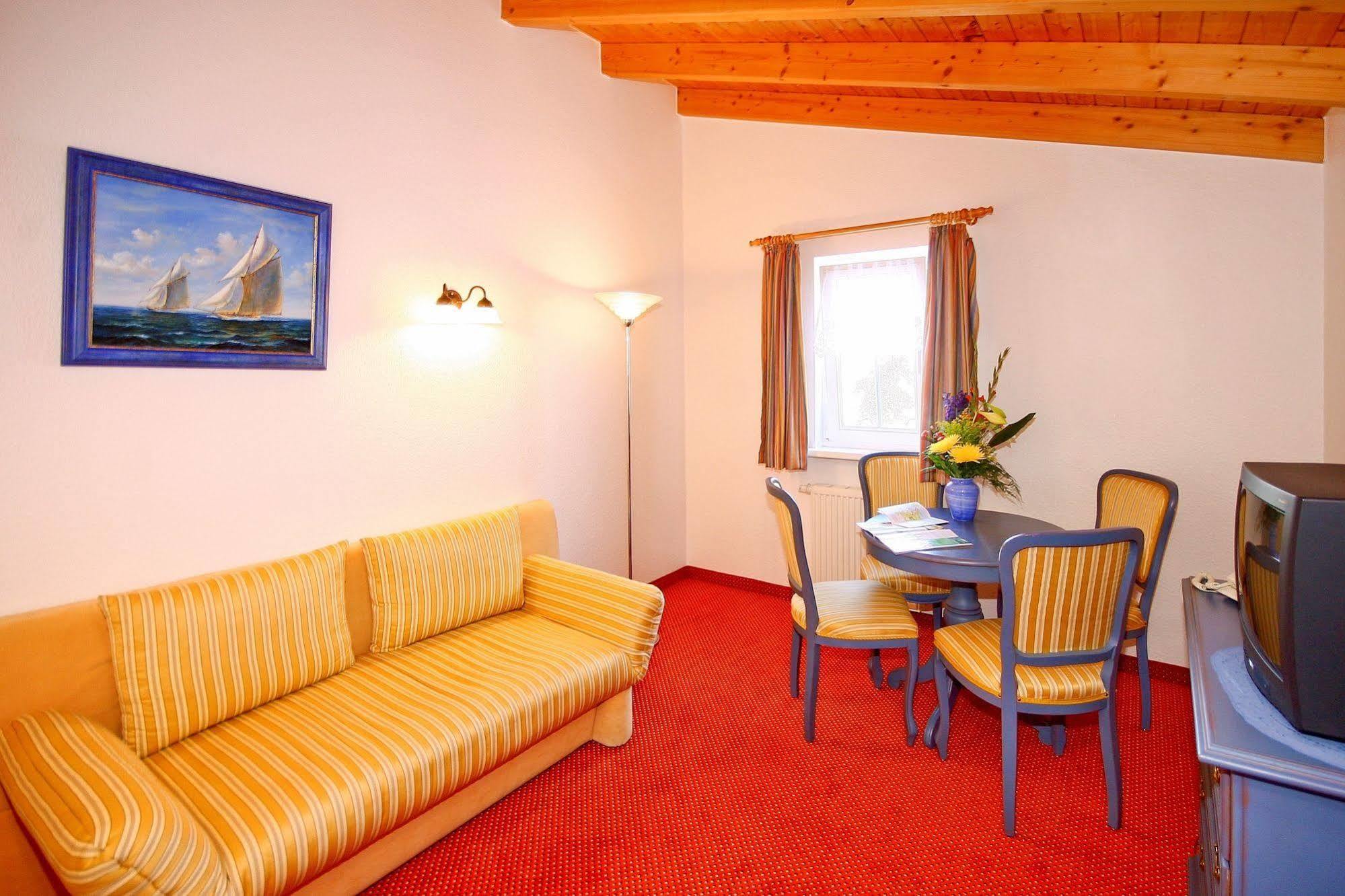 Hotel Garni Getreuer Eckart Binz Esterno foto